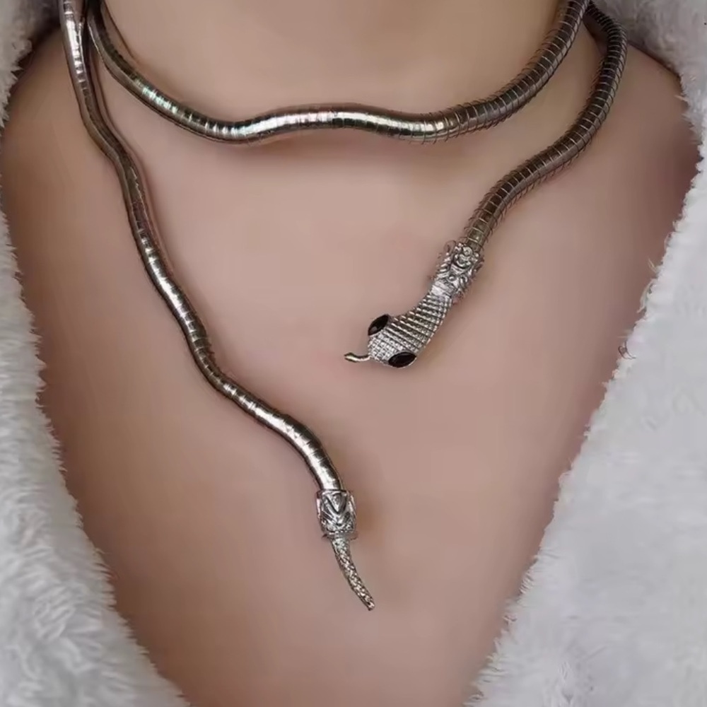 Serpenti silver Magic Snake Cool Bendy Multilayer Necklace